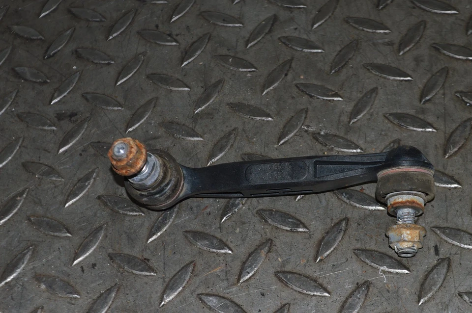 BMW 3 F30 318i 2018 Rear Left Anti Roll Bar Link Arm 12191890 - Image 2 of 2