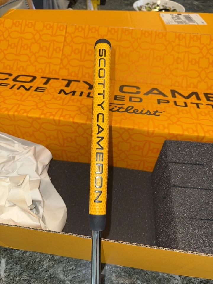 NEW SCOTTY CAMERON MOTO PHANTOM X 9.5 PUTTER 34.5”  - Custom Shop Exclusive - Image 4 of 4