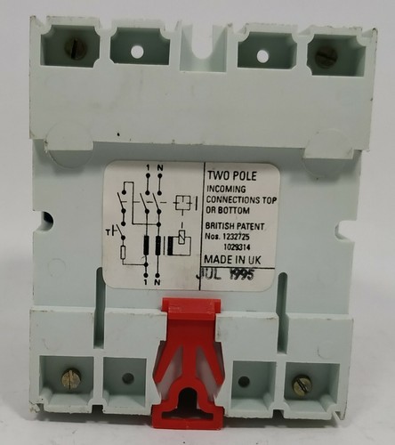 Interruptor de circuito Wylex 30 amperios 30a 30 mA RCD doble polo 2P RCCB DP WSEVS30/2 - Imagen 2 de 3