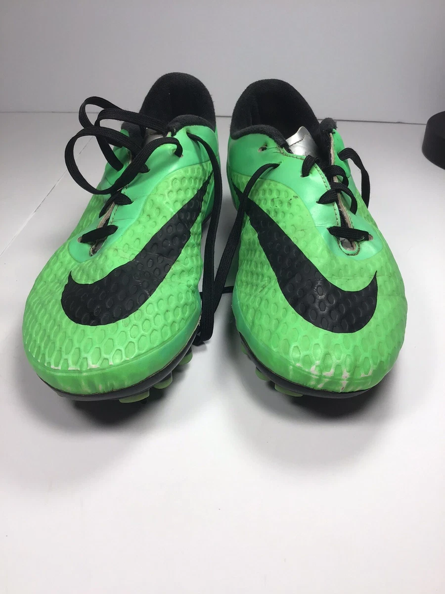 Nike Soccer Cleats Poison Green Youth Size 5.5 |