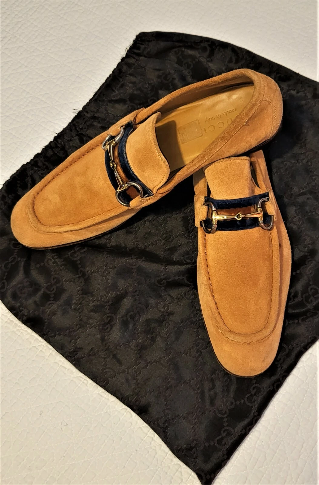 Mocassins vintage Gucci homme emblématique daim miel mors de cheval avec sac à chaussures d'origine 1990