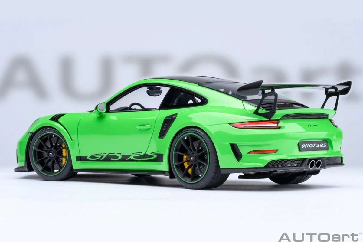 AUTOART Porsche 911 (991.2) GT3 RS Weissach Package Lizard Green 1