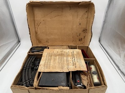 Louis Marx & Co. Stream Line Electric Train Set #3989  (O.B., Tested) & Tunnel