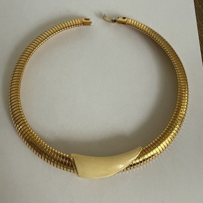 Vintage 1980s Monet Gold Tone Omega Chain Choker with Cream Enamel Accent