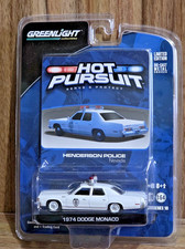 GREENLIGHT  1/64 HOT PURSUIT 1974 DODGE MONACO HENDERSON POLICE SERIES 10