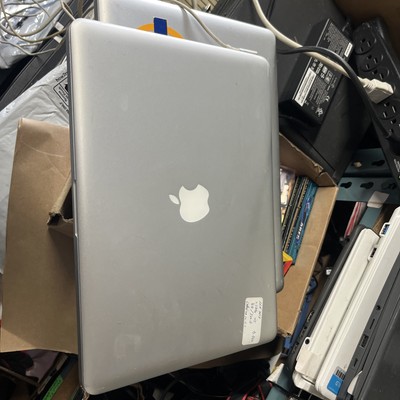 Apple MacBook Pro 13 Inch 2.5ghz 8GB Ram 500gb A 1278 10.15 Catalina