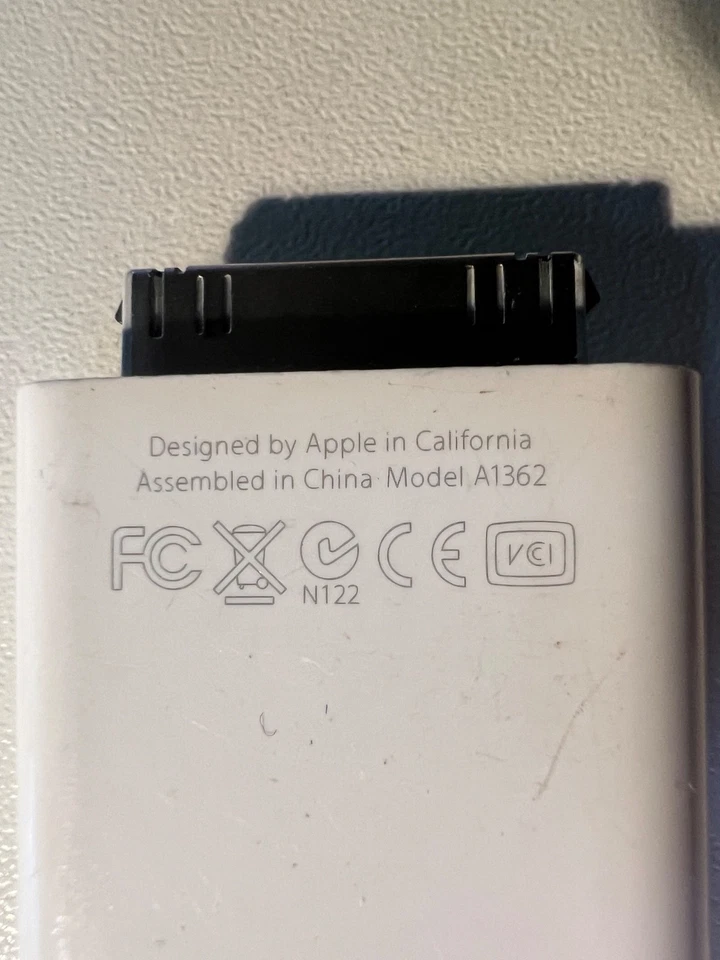 Apple Adapter A1362 30-polig auf SD-Card - Bild 2 von 2