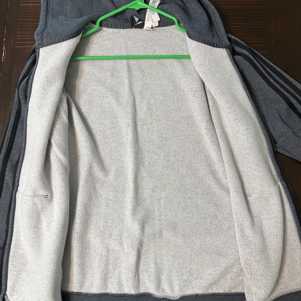 Adidas Essentials Fleece 3-Stripes Full-Zip Hoodie in Dark Grey - Image 3 of 4