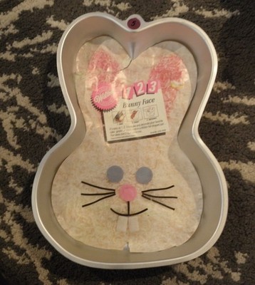 New Wilson Bunny Face Cake Pan # 2105.9438  Approx 14'' L  9'' W 2'' D