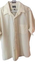 Men  s Wrinkle Free Short Sleeve Arrow Button Shirt 17-17 1/2 X-Large