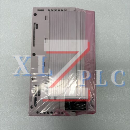 Inverter di frequenza 1PZ Nuovo Lenze E82EV152K4C200 in scatola* - Foto 3 di 5