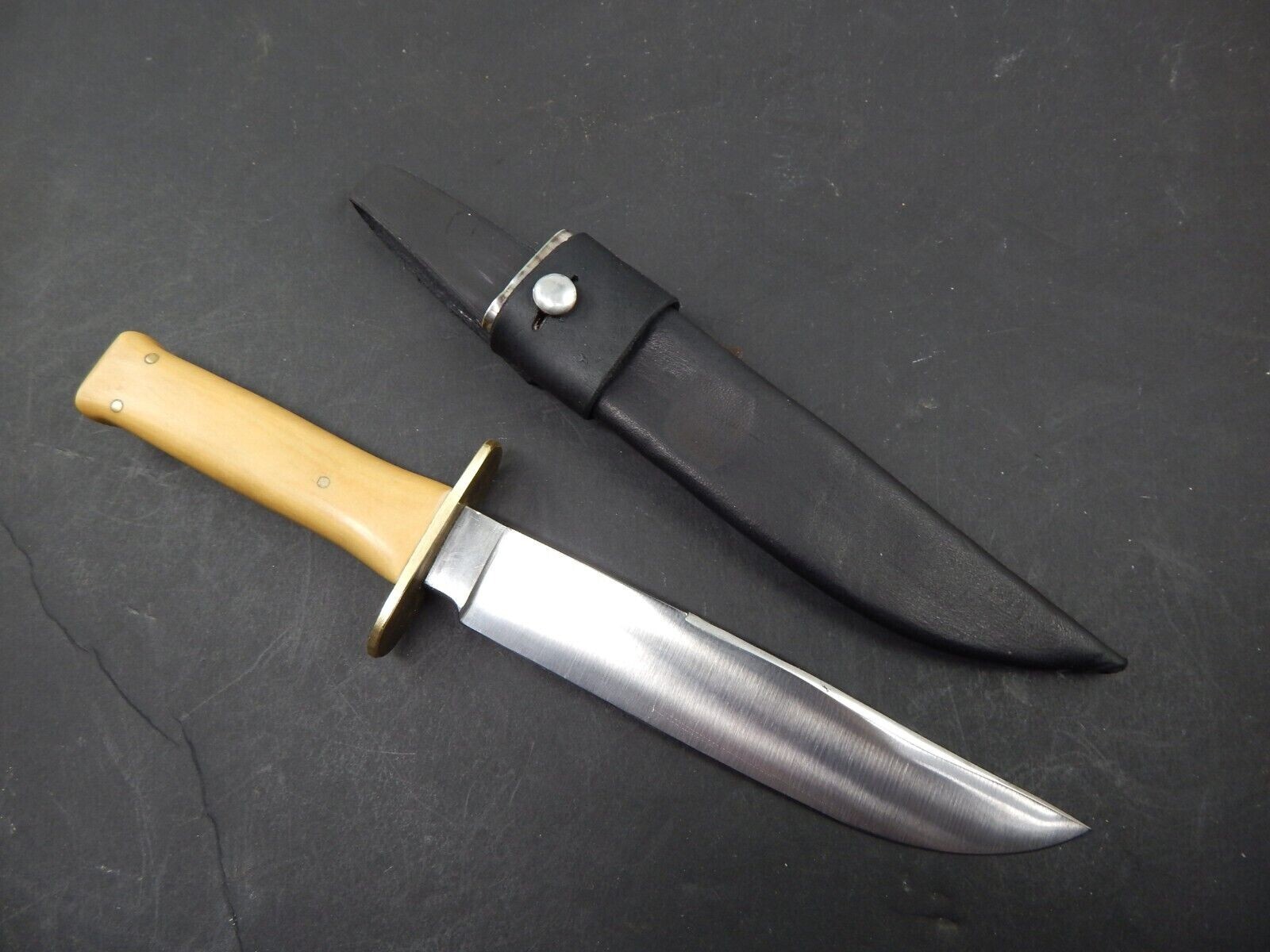 Custom D2 Steel Bowie Hunting Knife Full Tang