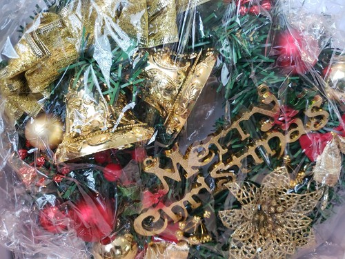 IGNIITE Merry Christmas Holiday Wreath Elegant Decor Garland & Bell "NEW" @S - Picture 3 of 4