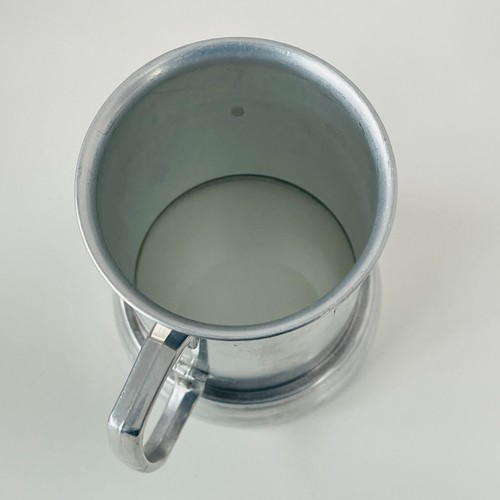 Taza de cerveza grabada Playboy Aluminum Stein Hong Kong Playboy Bunny - Imagen 8 de 10