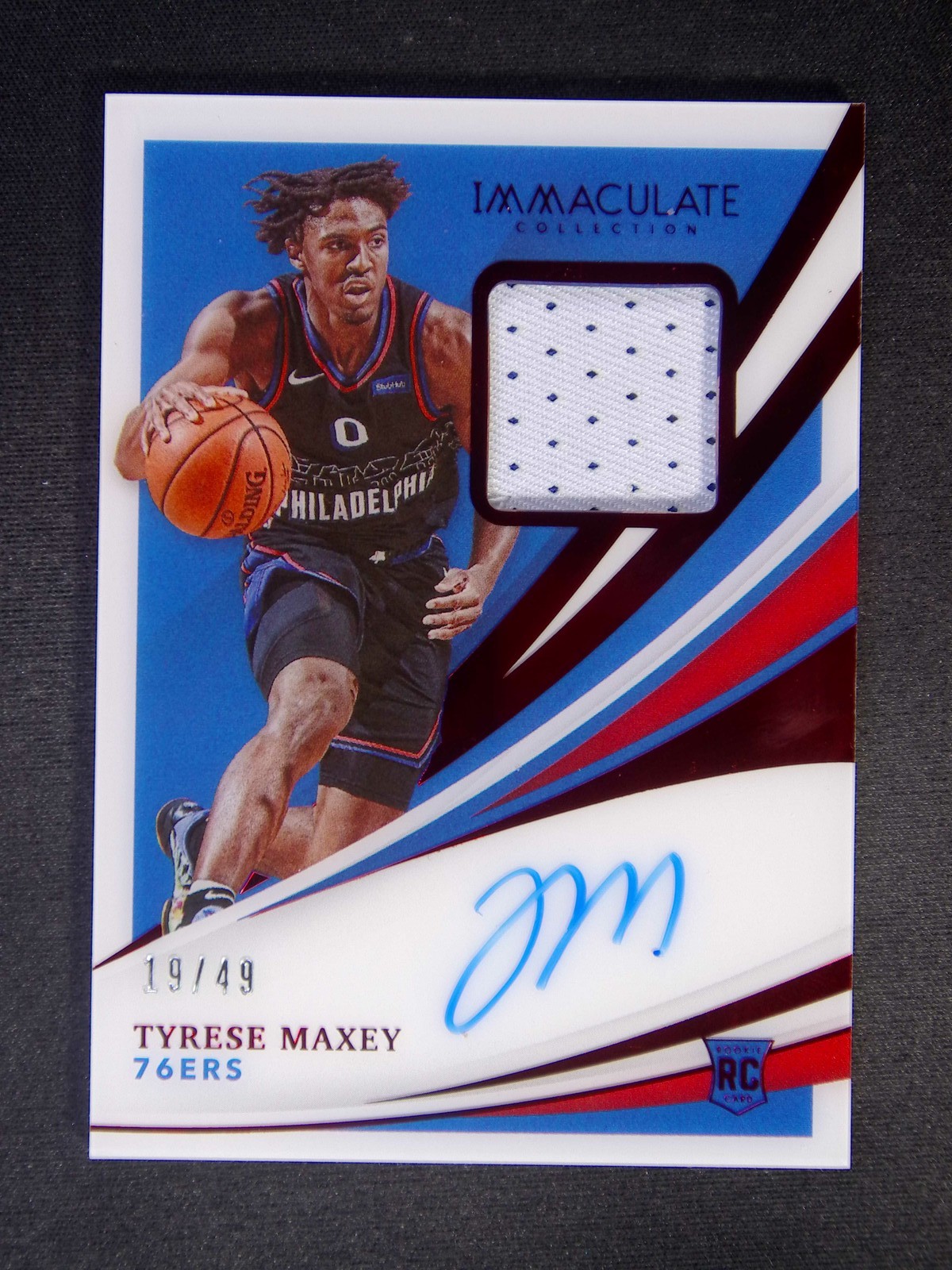 2020-21 Panini Immaculate Tyrese Maxey #135 RC Rookie Patch Auto RJA Red /49