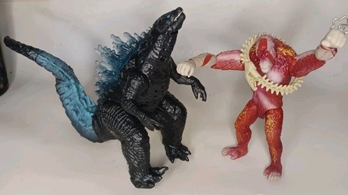 Playmates Skar King Monsterverse Battle 6" & 7” Godzilla Figures Lot Of 2 - Picture 4 of 11
