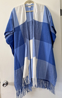 Just Jamie Wrap Shawl Poncho Blue White Plaid Fringe Trim Nordstrom Rack SOFT