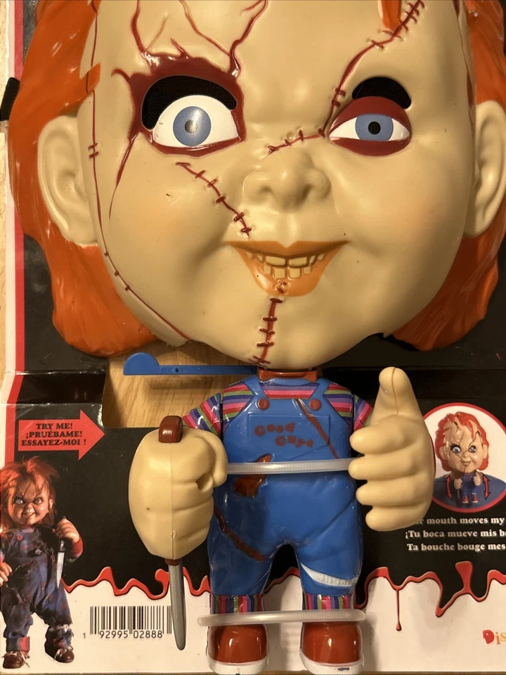 CHUCKY Move A Mask Buddies! Walmart Exclusive! NEW! Childs Play Movie Halloween - Image 4 of 4