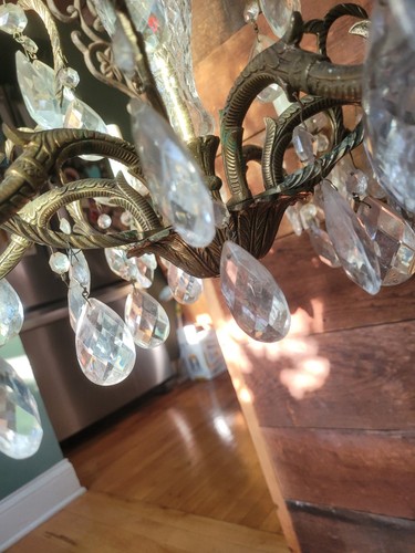 Vintage Chandelier Glass & Brass 6 Lights, 12 Arms, 141 Glass Crystals - Picture 8 of 22