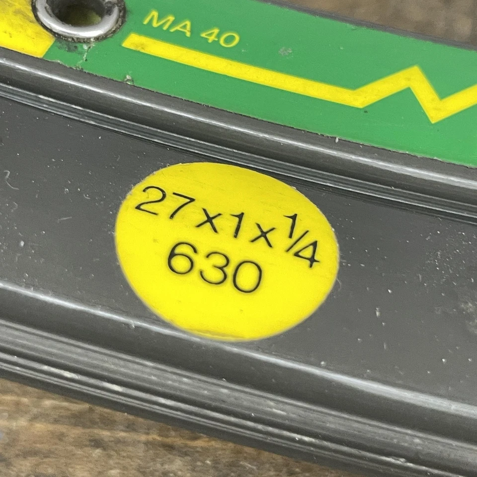 Llantas de bicicleta de carretera Mavic MA40 27 x 1 1/4 de colección 36h anodizadas duras 36 Francia 630 Foto 3 de 4