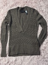 Grey knit sweater with openwork design New no tags light weight sweater/ brown