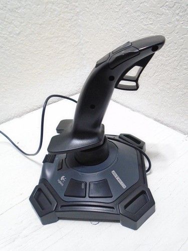 Logitech ATTACK 3 Video Game Flight Joystick Controller USB Wired For PC - Picture 3 of 12