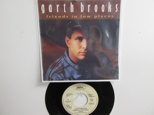 💥GARTH BROOKS HIT*45+PICTURE [FRIENDS IN LOW PLACES/NOBODY GETS OFF IN T]1990💥