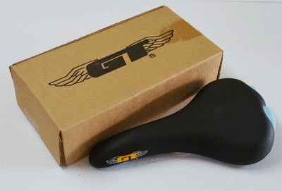 Vintage Old School's GT Wing Saddle Bmx Skyway REDLINES BLACK&BLUE