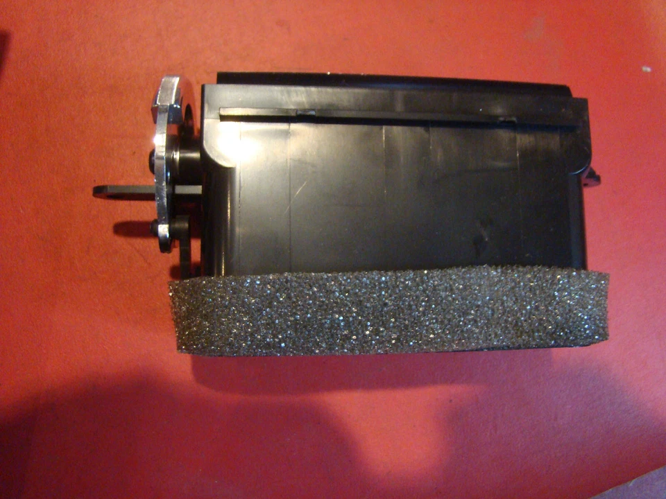 NOS 82 83 84 85 86 87 88 89 90 91 BUICK CENTURY CENTER RIGHT DASH VENT DEFLECTOR — 第 3/4 张图片