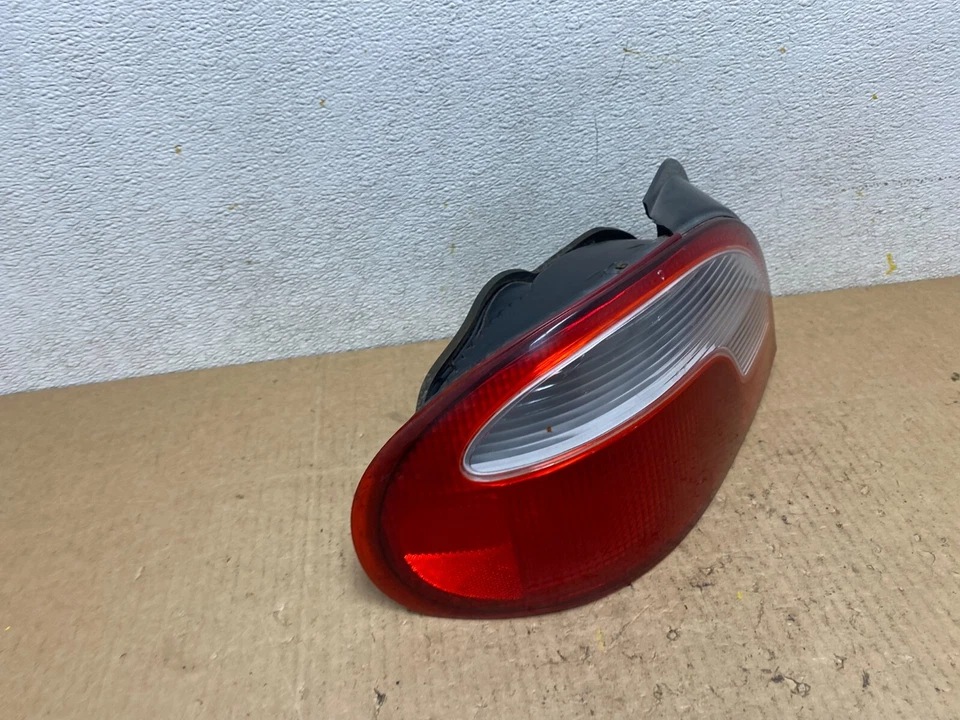 Luz trasera izquierda conductor Hyundai Accent 1998 a 1999 L8684 Foto 3 de 4