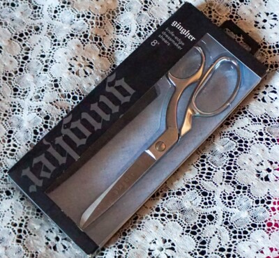 ~ NIB Gingher Knife 8'' Edge Dressmaker Shears Scissors +sheath MADE IN ITALY ~
