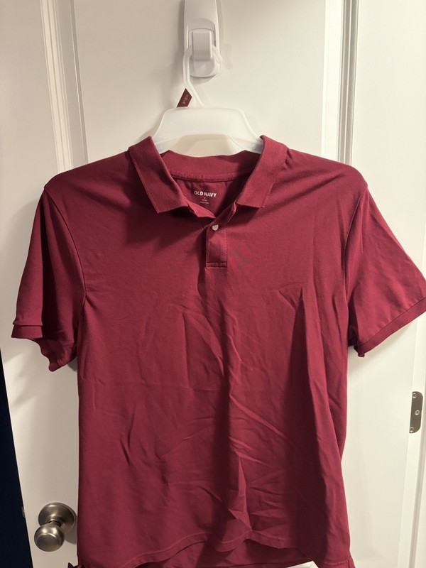 Old Navy Men's Burgundy Solid Short Sleeve Collared Button Polo Shirt M
