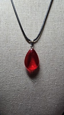 Red Teardrop 17-19'' Necklace black cording TB75J