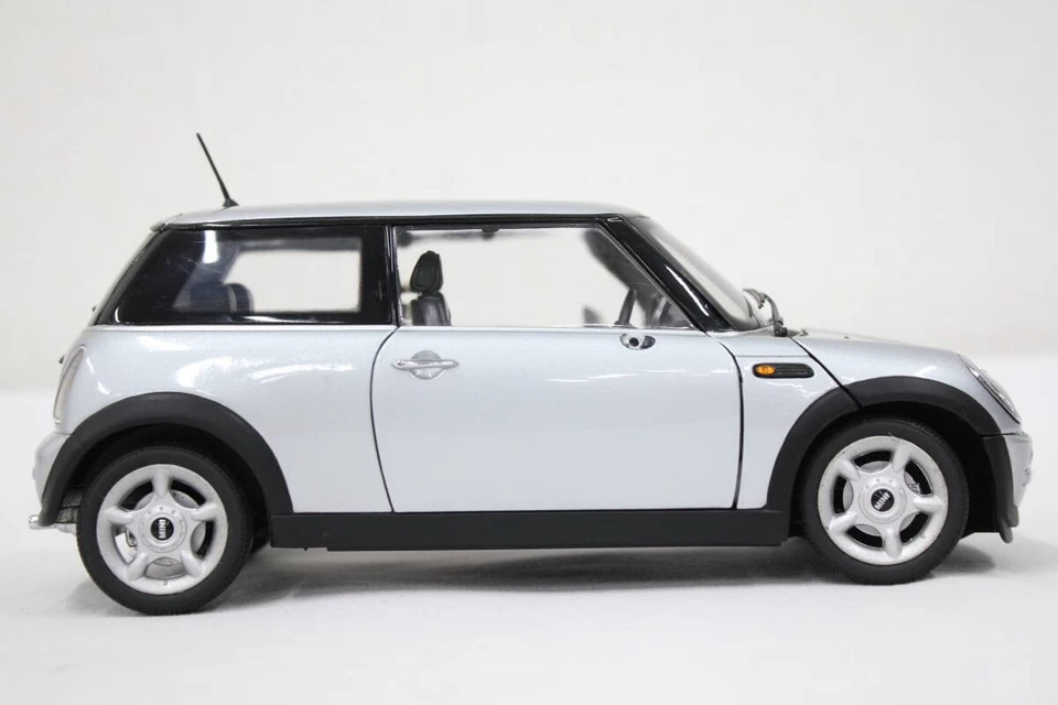 Kyosho Kyosho Mini one 1/18 mini cooper Mini car BT936 - Image 3 of 4