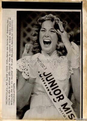 1974 Karen Ann Morris Americas Junior Miss Pageant Wirephoto Press 8x10