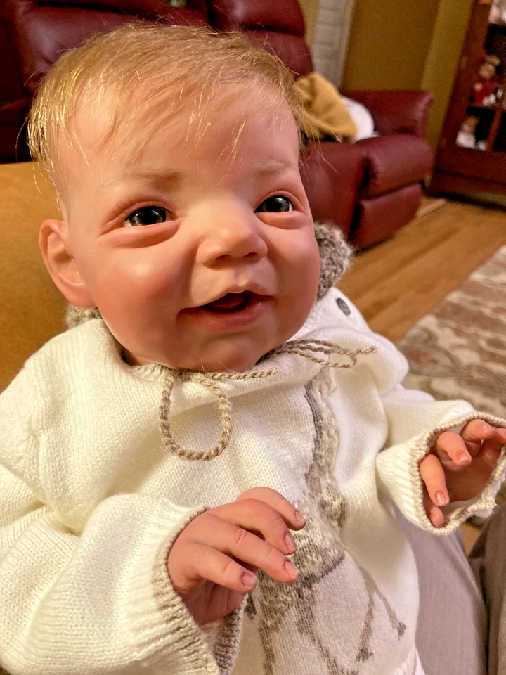 Bebé niño renacido Charlie - J.Kazmierczak; PLACA ABDOMINAL; HERMOSOS OJOS DE VIDRIO SOPLADO Foto 4 de 4