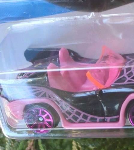 Hot Wheels Monster High Ghoul Mobile - Picture 15 of 18