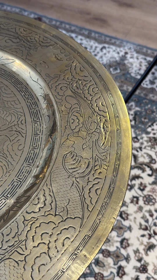 Large Vintage Brass Tray on Carved Wooden Stand — 第 4/4 张图片