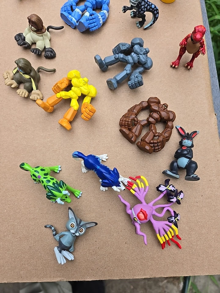 Minifigura Monster Rancher Lote de 21 Figuras PVC 1999 Playmates Vintage T.C.D.T Foto 2 de 4