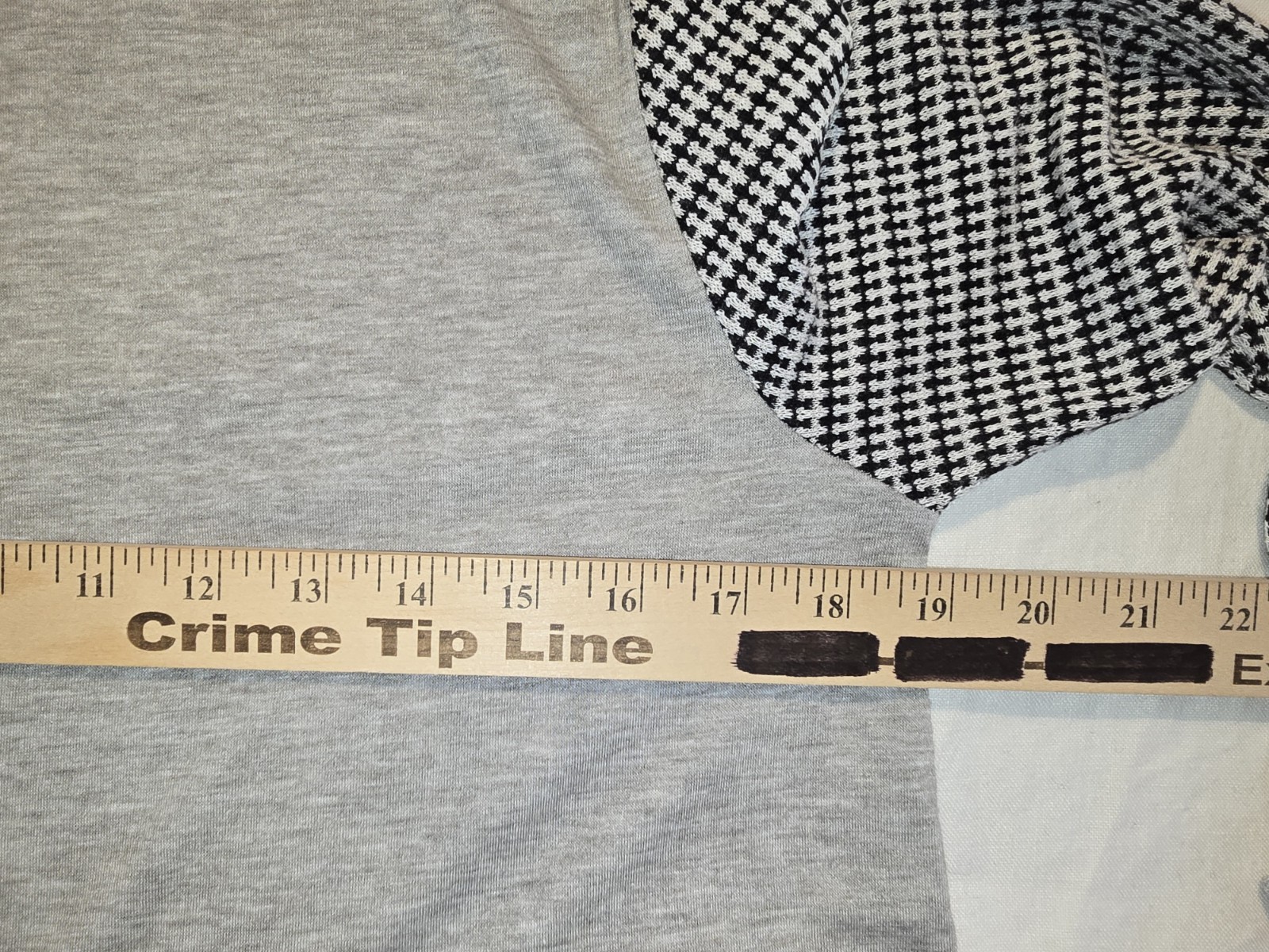 Sugarfox Womens Lightweight Long Sleeve Gray Patchwork Top Pullover Sz S