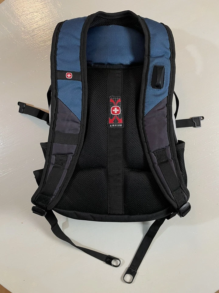 Swiss Gear Mochila Acolchada Bolsa de Viaje Mochila de Día Laptop Escuela Senderismo Multi Bolsillo Foto 2 de 4