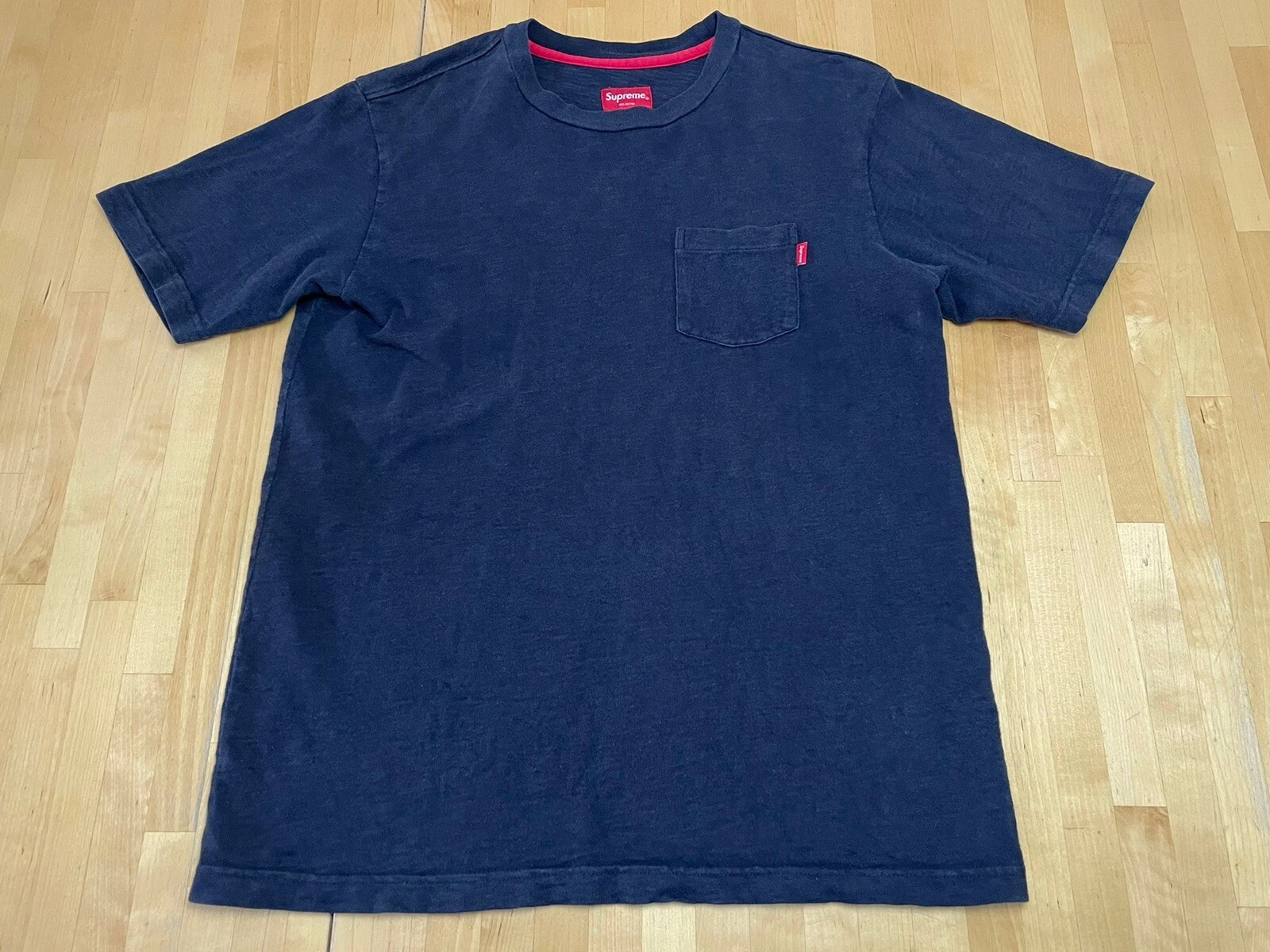 T shirt de poche bleu homme Supreme taille moyenne