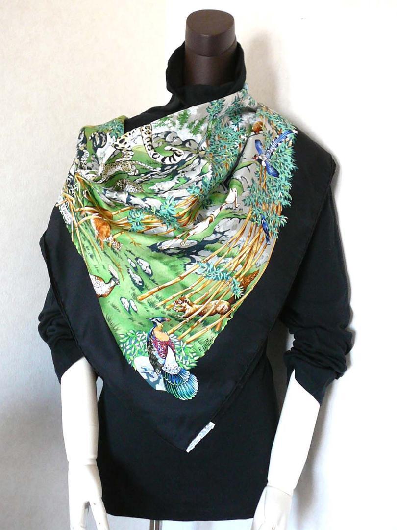 Hermes Scarf SICHUAN 90 cm Silk black Carre Panda cheetah Hermes Scarf SICHUAN 90 cm Silk black Carre Panda cheetah
