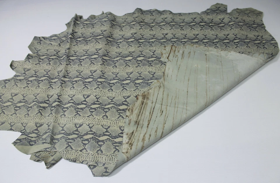 GREY PYTHON SNAKE print shiny Italian Lambskin leather 3 skins 18sqf 0.7mm A8854 - Image 3 of 4