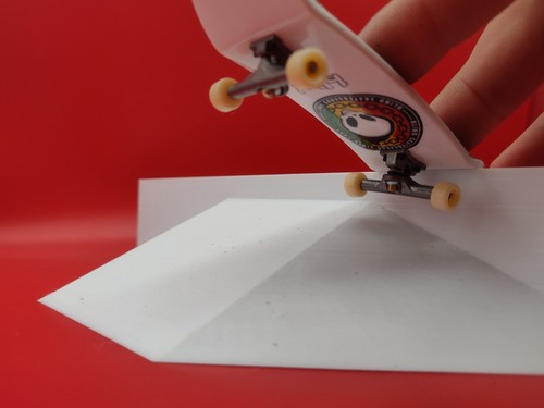 Tech Deck DIY Paint Finger board Ramp - Picture 7 of 22