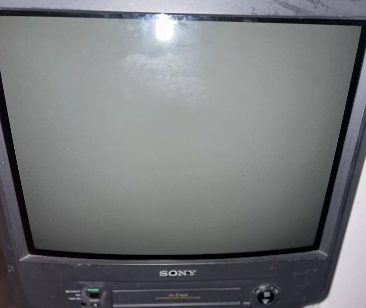 SONY TRINTRON KV-20VM30 20” CRT TV/VCR COMBO RetroGaming SONY TRINTRON KV-20VM30 20” CRT TV/VCR COMBO RetroGaming