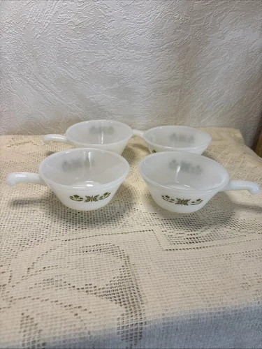 Vintage (4)Anchor Hocking Fire King Meadow Green Glass Soup Bowls with Handle