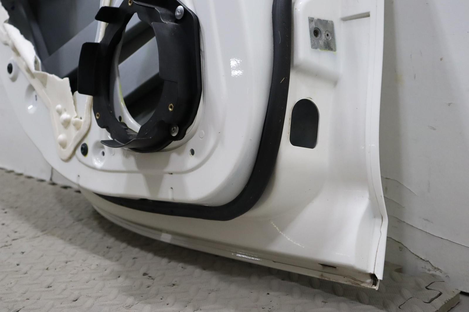 Maserati Ghibli 2014-2024 Rear Left Door panel White