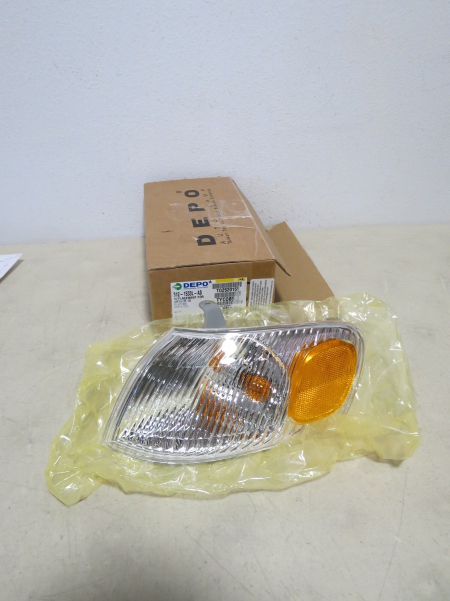 Turn Signal Light Assembly Front Left Maxzone fits 1998