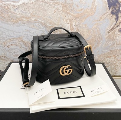 Pre-Loved Gucci Mini GG Marmont Matelasse Leather Round Backpack Gucci Black Calfskin Matelasse Mini GG Marmont Round  main image 4